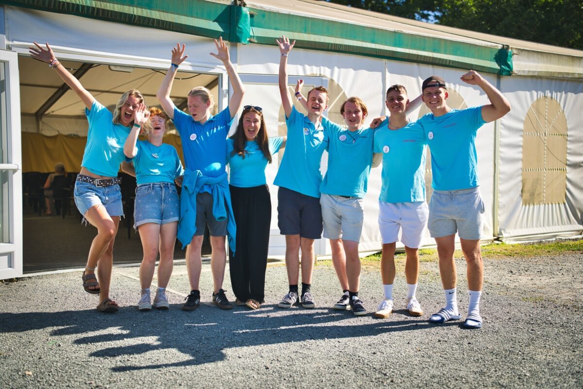 Animateurs waving outside marquee 2
