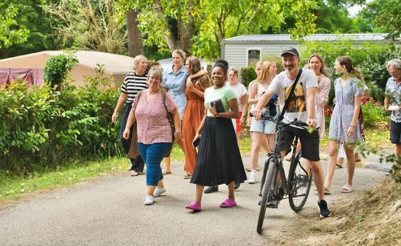 Group of people walking through LPO