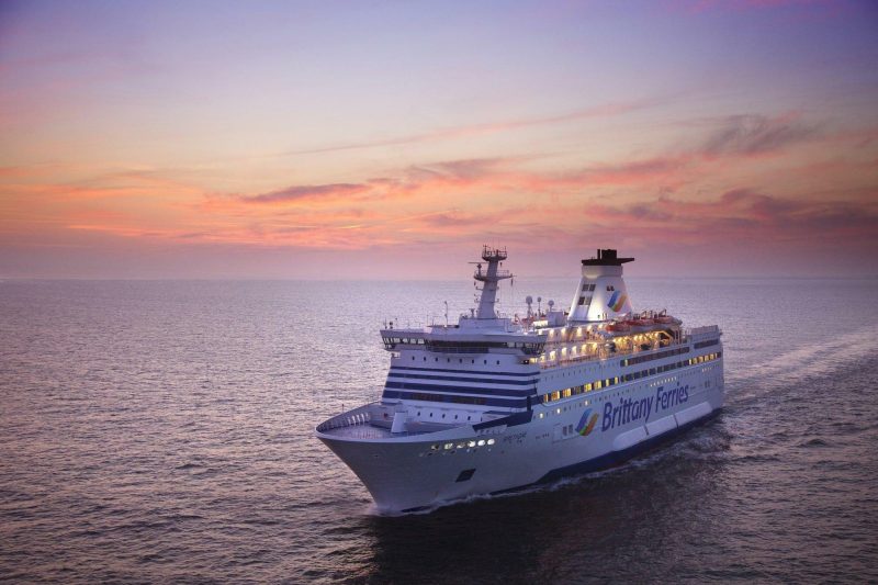 Travel ferry