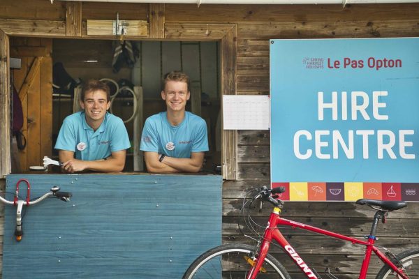 Animateurs in hire centre