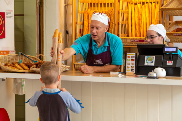Buying baguette